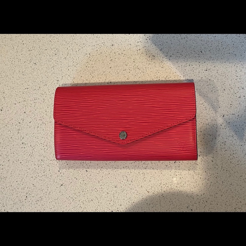 Louis Vuitton Sarah wallet epi leather